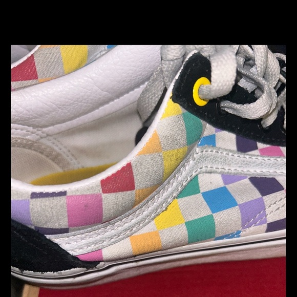 Multicolored Vans in a size 9 - Picture 5 of 10